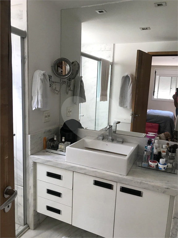 APARTAMENTO em MOEMA