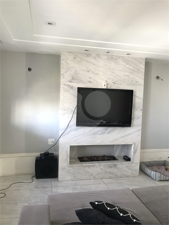 APARTAMENTO em MOEMA