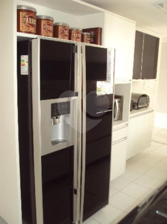 APARTAMENTO em MOEMA