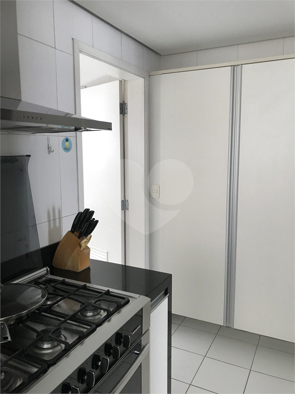 APARTAMENTO em MOEMA