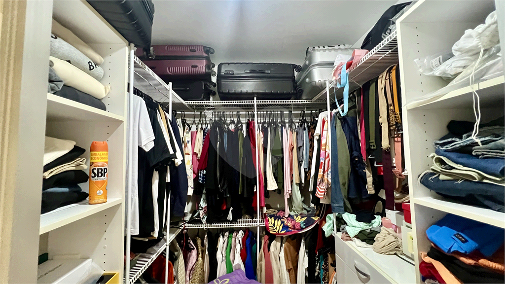 Apartamento à venda, alto padrão, 3 suítes. 