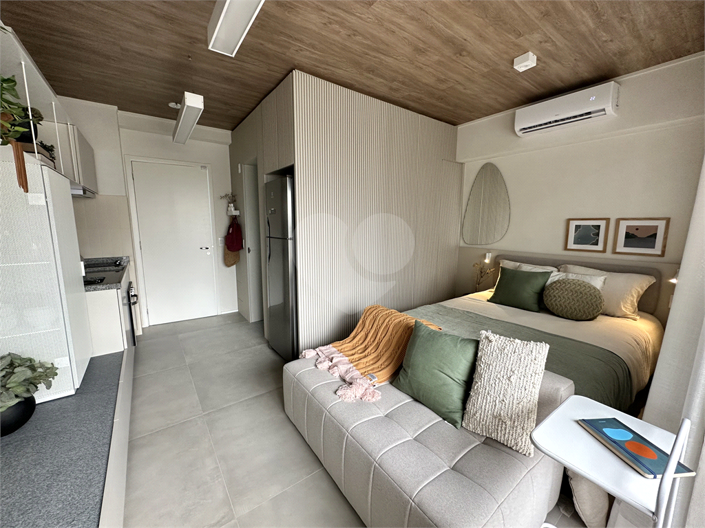 APARTAMENTO em CAMPO BELO