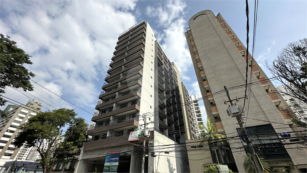 APARTAMENTO em CAMPO BELO