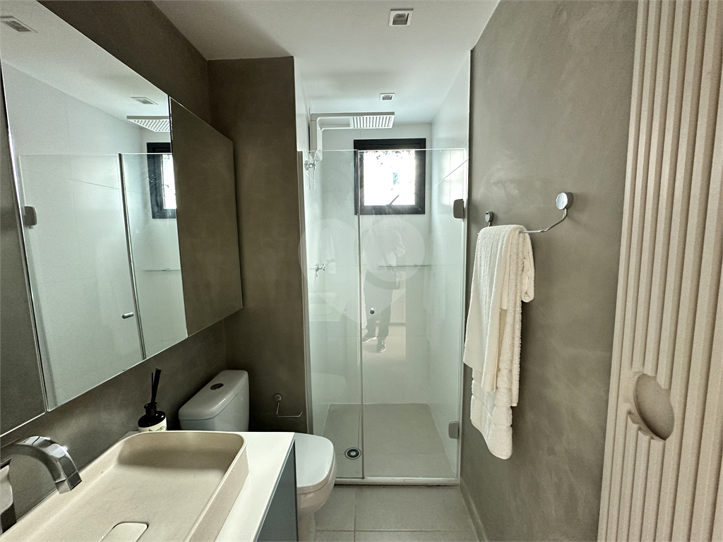 APARTAMENTO em CAMPO BELO