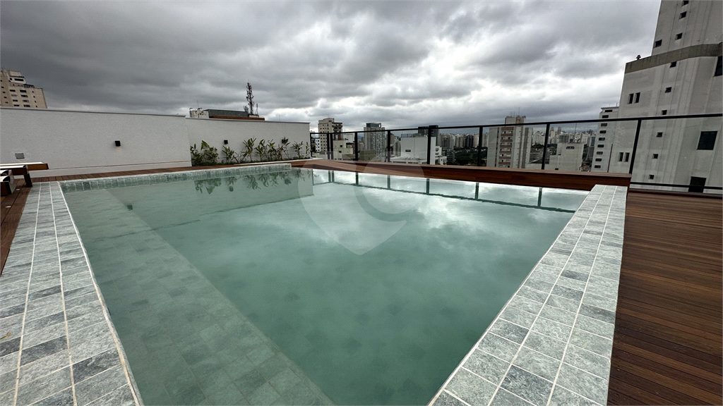 APARTAMENTO em CAMPO BELO