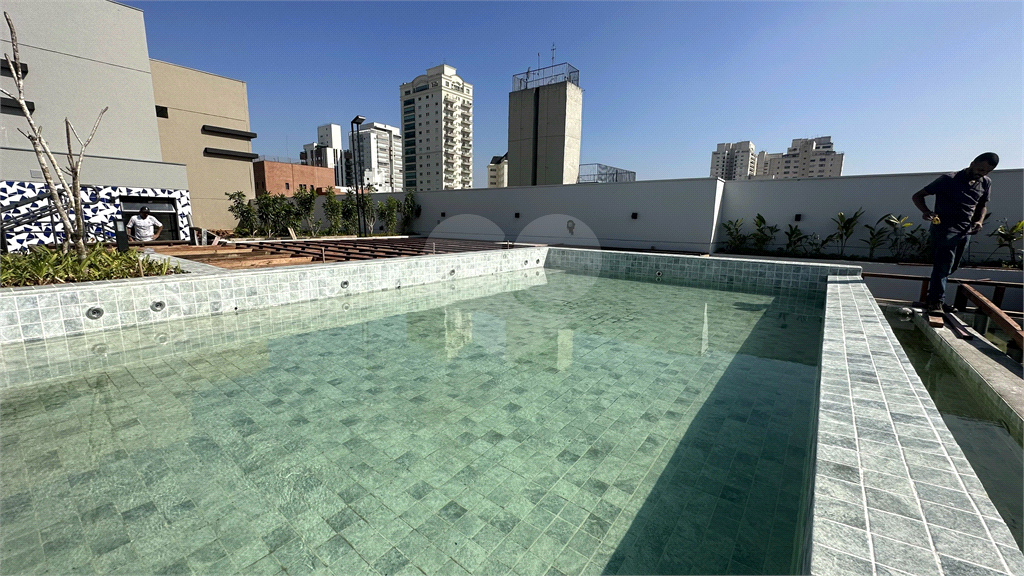 APARTAMENTO em CAMPO BELO