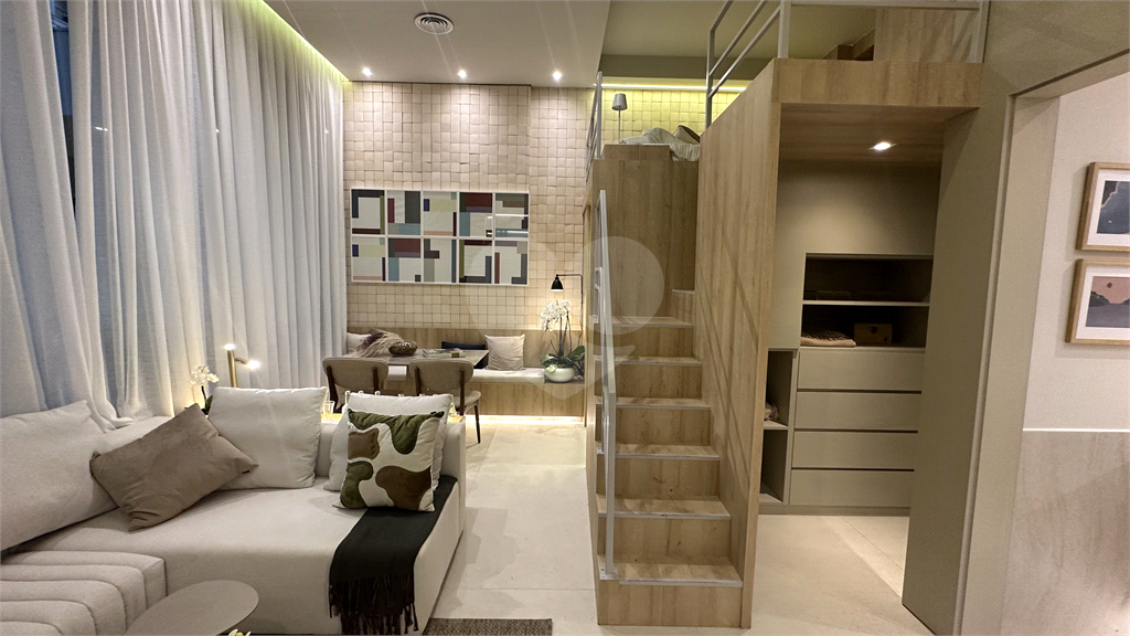 Apartamento de 1 Dormitório à Venda em Pinheiros | 31 m² 
