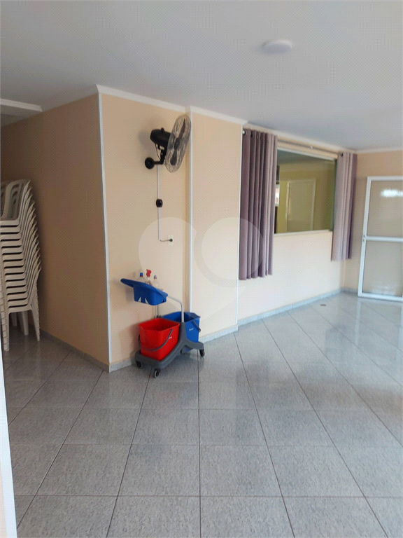 Apartamento à venda com 2 quartos, 68m² - Foto 32