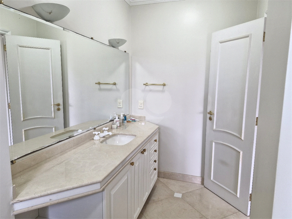 Apartamento com 300m² no Alto de Pinheiros