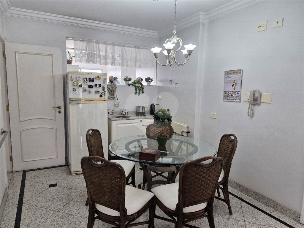Apartamento com 300m² no Alto de Pinheiros