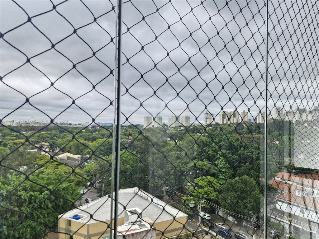 Apartamento com 300m² no Alto de Pinheiros