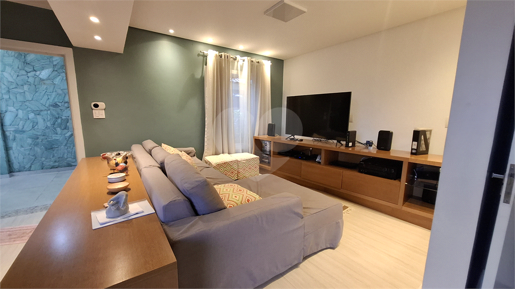 Sobrado à venda com 4 quartos, 301m² - Foto 3