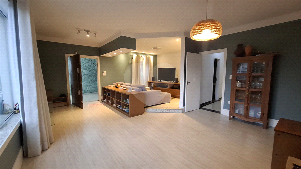 Sobrado à venda com 4 quartos, 301m² - Foto 4