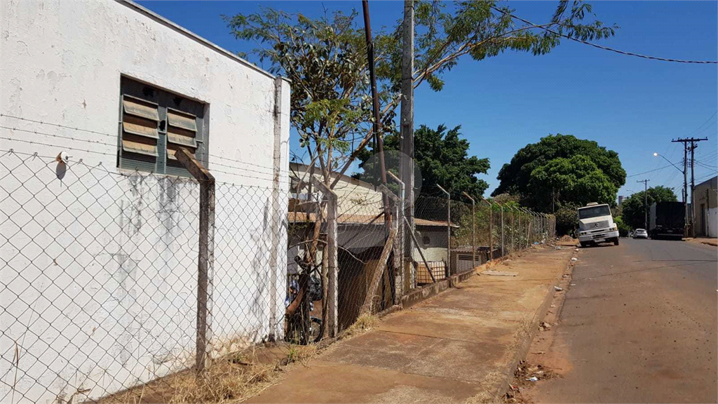GALPAO COMERCIAL EM BADY BASSITT 