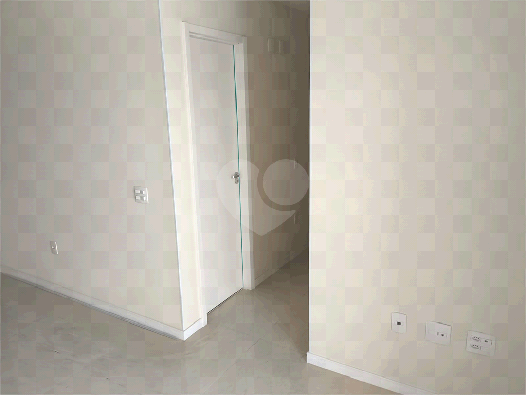Venda -se  Apartamento Vila Guilherme 88m²  de 03 Dormitórios 01 suite - 01 vaga de garagem,