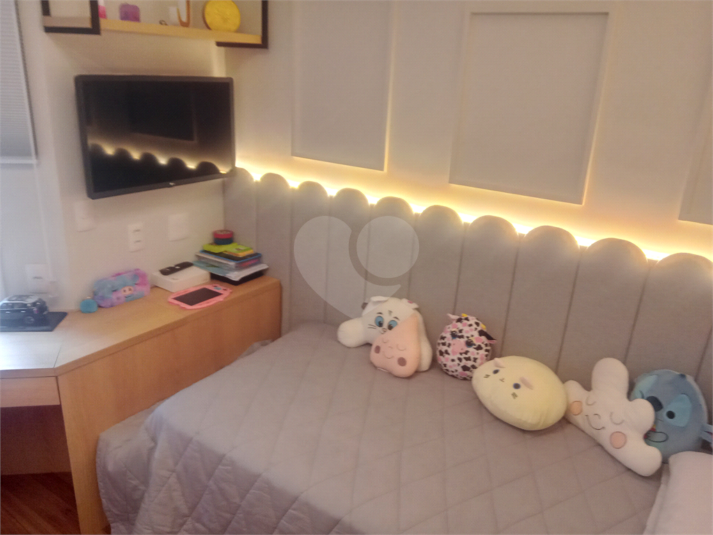 Lindo apartamento à venda no charmoso residencial Village de France