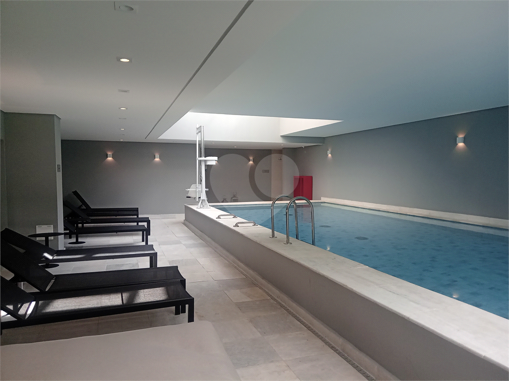 Lindo apartamento à venda no charmoso residencial Village de France