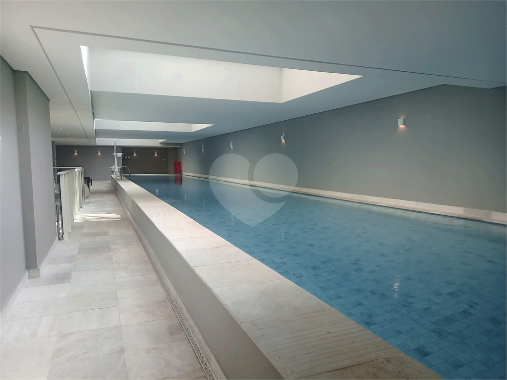 Lindo apartamento à venda no charmoso residencial Village de France