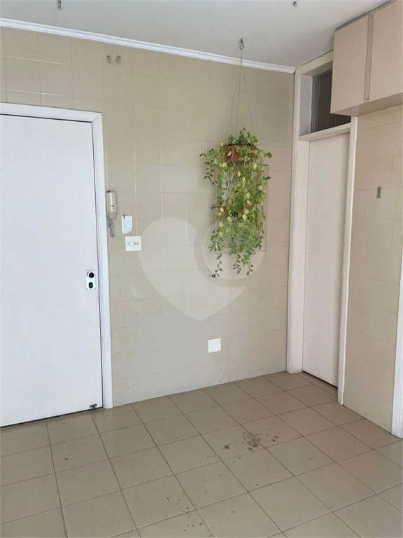 Apartamento exclusivo na parte plana dos Jardins - 3 dorms (1 suíte), 1 vaga - Andar alto