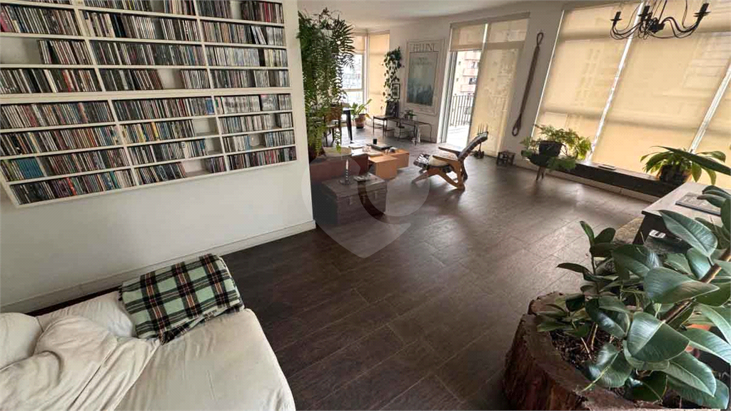 Apartamento exclusivo na parte plana dos Jardins - 3 dorms (1 suíte), 1 vaga - Andar alto