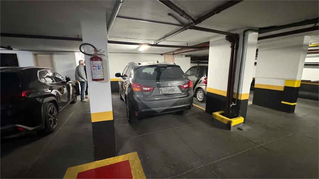 Apartamento exclusivo na parte plana dos Jardins - 3 dorms (1 suíte), 1 vaga - Andar alto