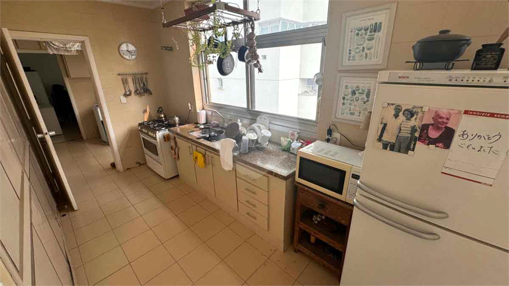 Apartamento exclusivo na parte plana dos Jardins - 3 dorms (1 suíte), 1 vaga - Andar alto