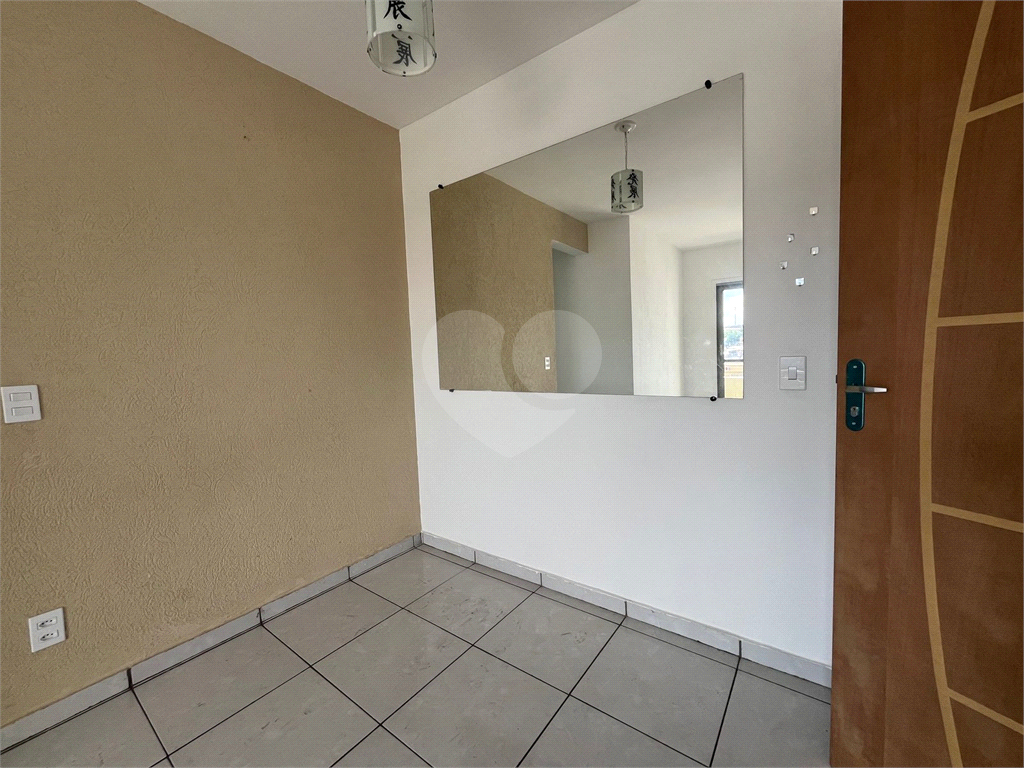Apartamento à venda com 2 quartos, 50m² - Foto 3