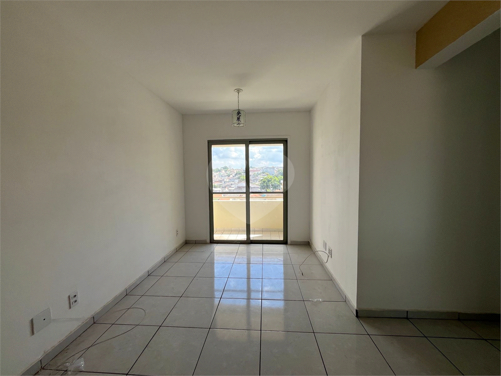 Apartamento à venda com 2 quartos, 50m² - Foto 2