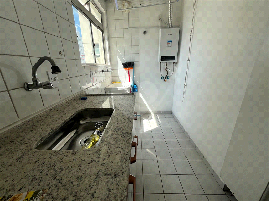 Apartamento à venda com 2 quartos, 50m² - Foto 11