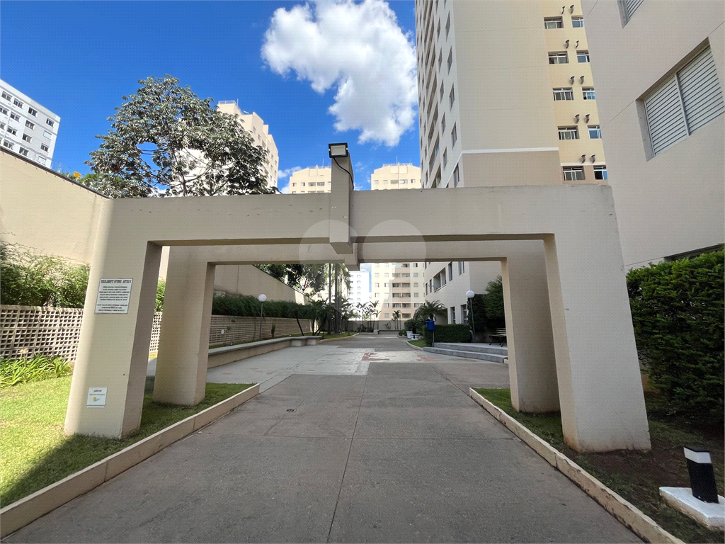 Apartamento à venda com 2 quartos, 50m² - Foto 23