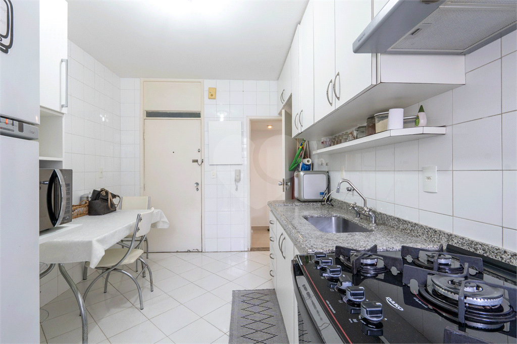 Condomínio Clube e Perfeito para sua Família na Rua Abílio Soares!