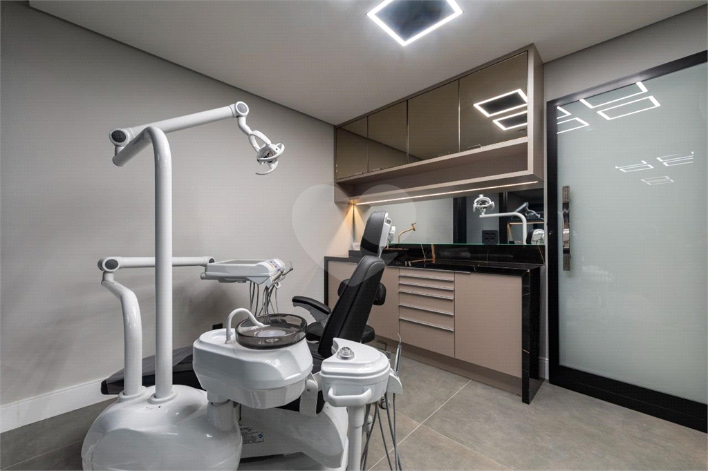 Consultório Odontológico Completo à Venda na Vila Olímpia – 3 Salas Equipadas e Raio-X