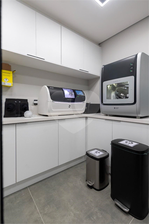 Consultório Odontológico Completo à Venda na Vila Olímpia – 3 Salas Equipadas e Raio-X