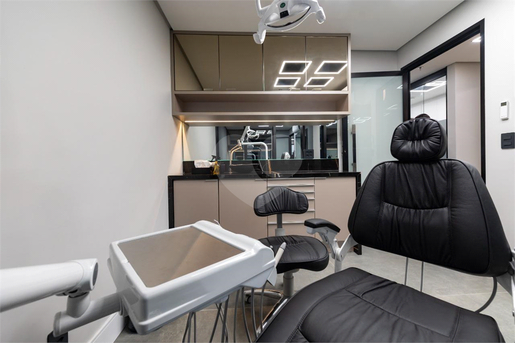 Consultório Odontológico Completo à Venda na Vila Olímpia – 3 Salas Equipadas e Raio-X