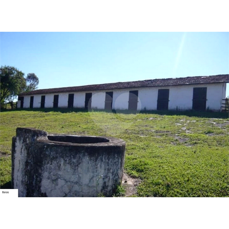 ÁREA DE TERRA em JARDIM ÁGUAS CLARAS