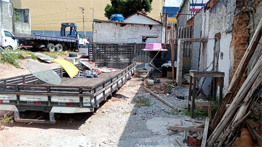 TERRENO em LIMÃO