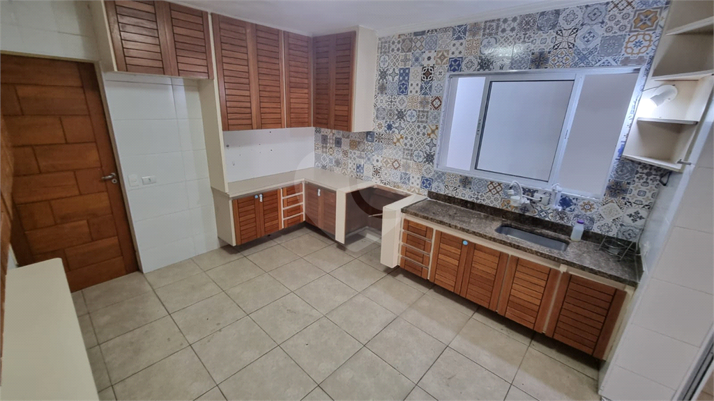 SOBRADO VENDA OU LOCAÇÃO - 3 QUARTOS 1 VAGA E COM AREA GOURMET
