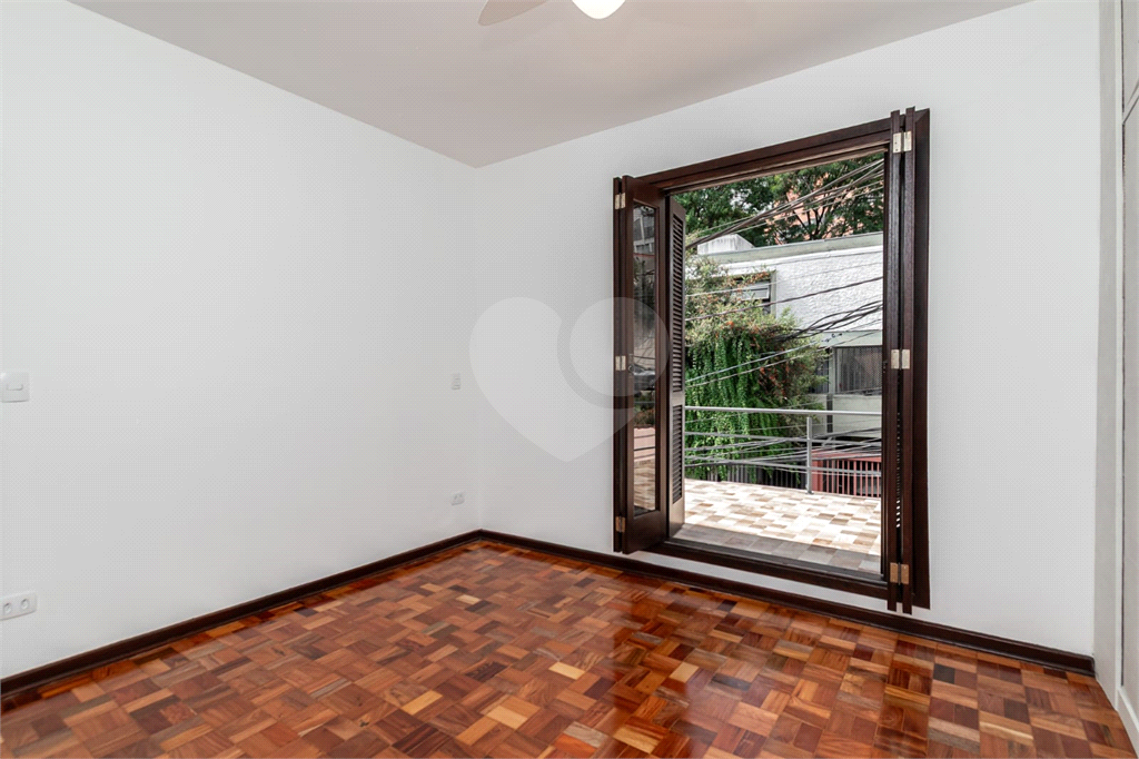 CASA em VILA MADALENA