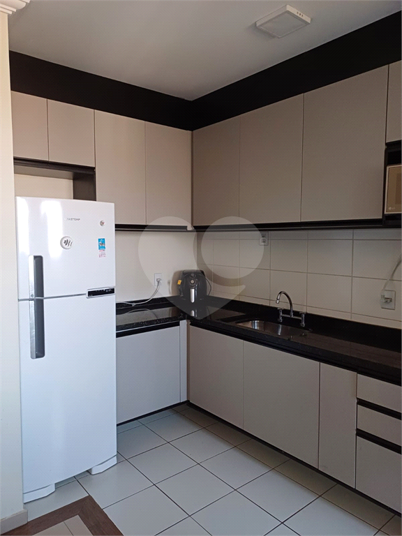 Apartamento à venda com 3 quartos, 76m² - Foto 8