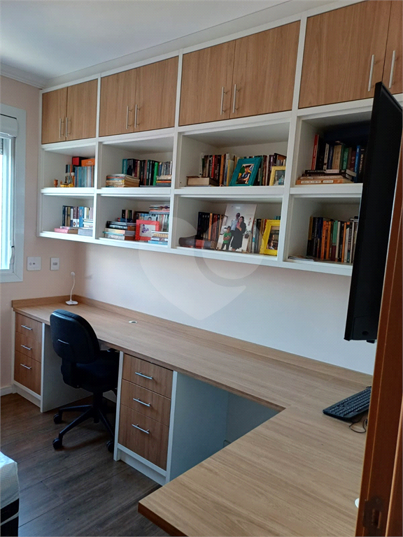 Apartamento à venda com 3 quartos, 76m² - Foto 11