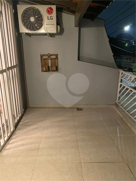 **SOBRADO À VENDA | 117 M² | 2 DORMITÓRIOS (1 SUÍTE) | 2 VAGAS NA SANTA MENA!**  