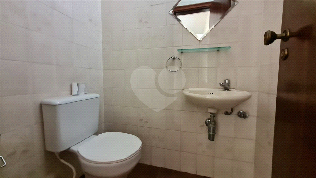 Sobrado à venda | 210 m² | 3 quartos (1 suíte) | 2 vagas na Vila Pedro Moreira!