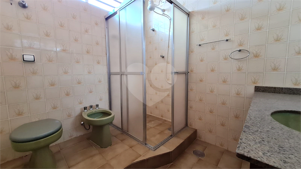 Sobrado à venda | 210 m² | 3 quartos (1 suíte) | 2 vagas na Vila Pedro Moreira!