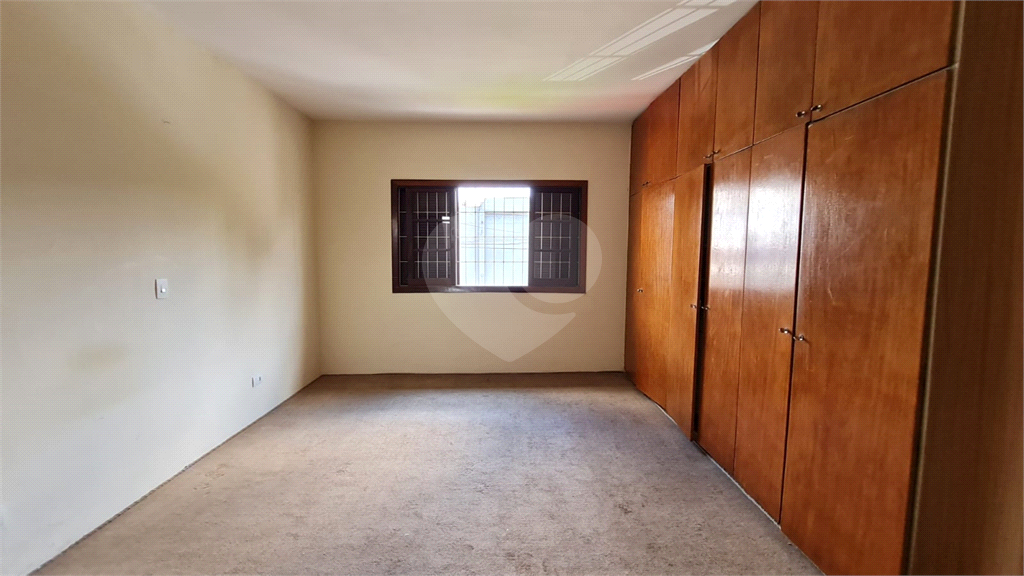 Sobrado à venda | 210 m² | 3 quartos (1 suíte) | 2 vagas na Vila Pedro Moreira!