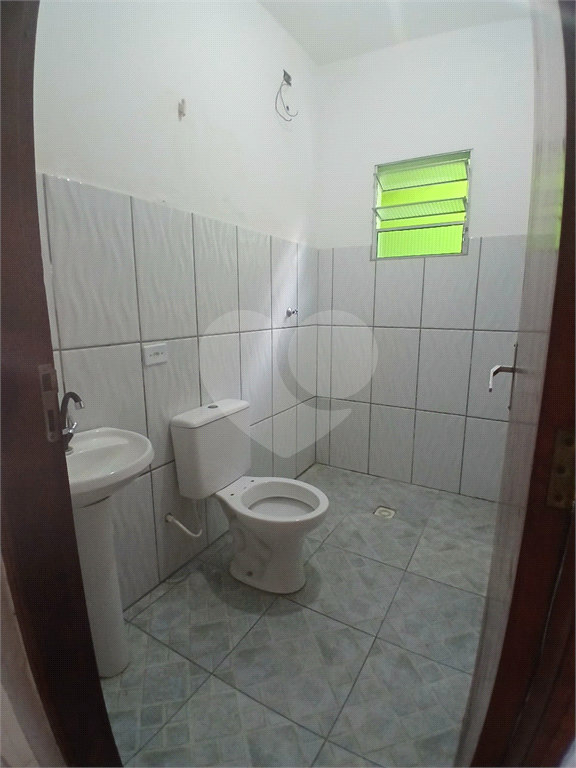 Casa à venda com 2 quartos, 70m² - Foto 14