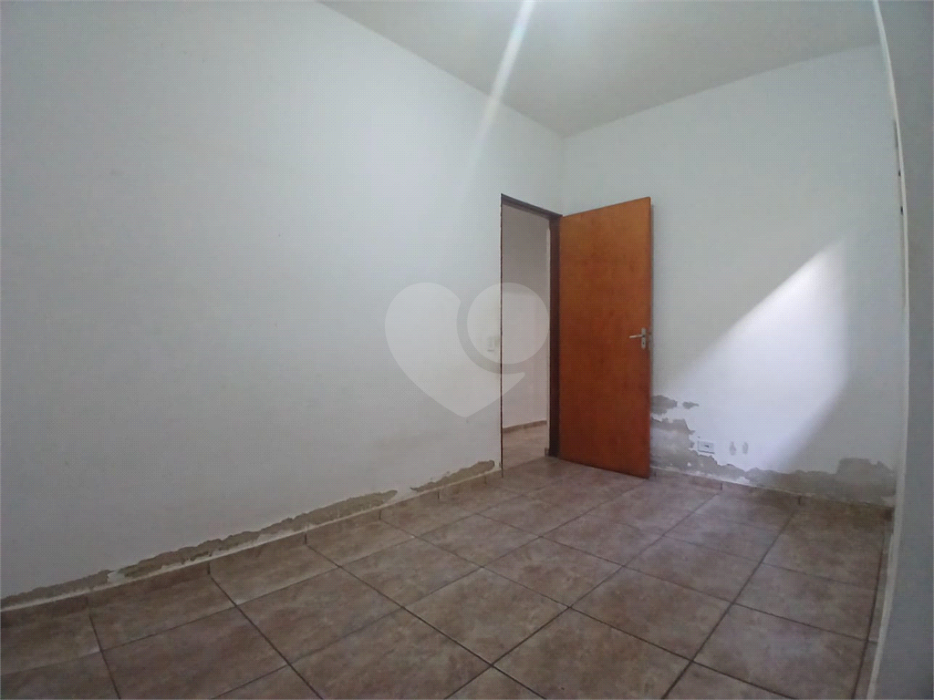 Casa à venda com 2 quartos, 70m² - Foto 13