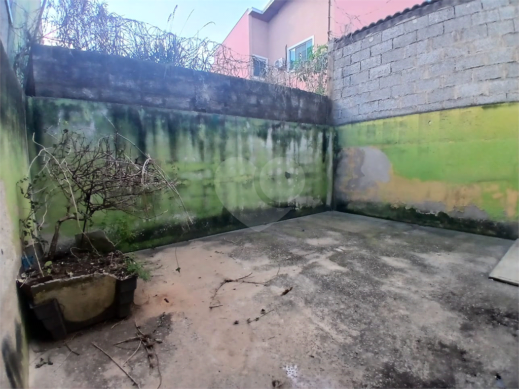 Casa à venda com 2 quartos, 70m² - Foto 22