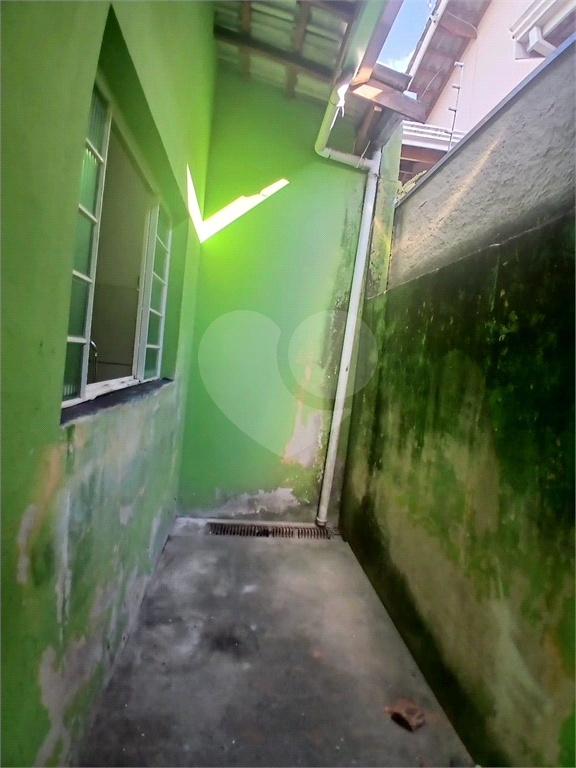 Casa à venda com 2 quartos, 70m² - Foto 20