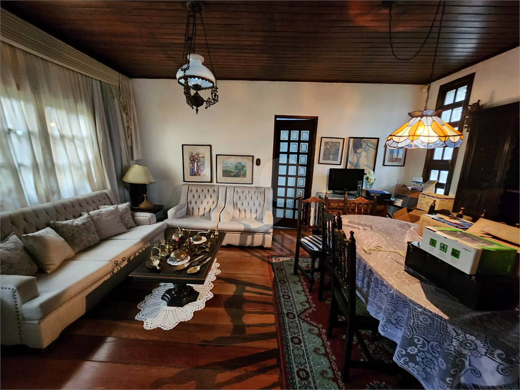 Casa térrea no Jardim Virgínia Bianca  Zona Norte 2 dormitórios, sendo 1 suíte com closet
