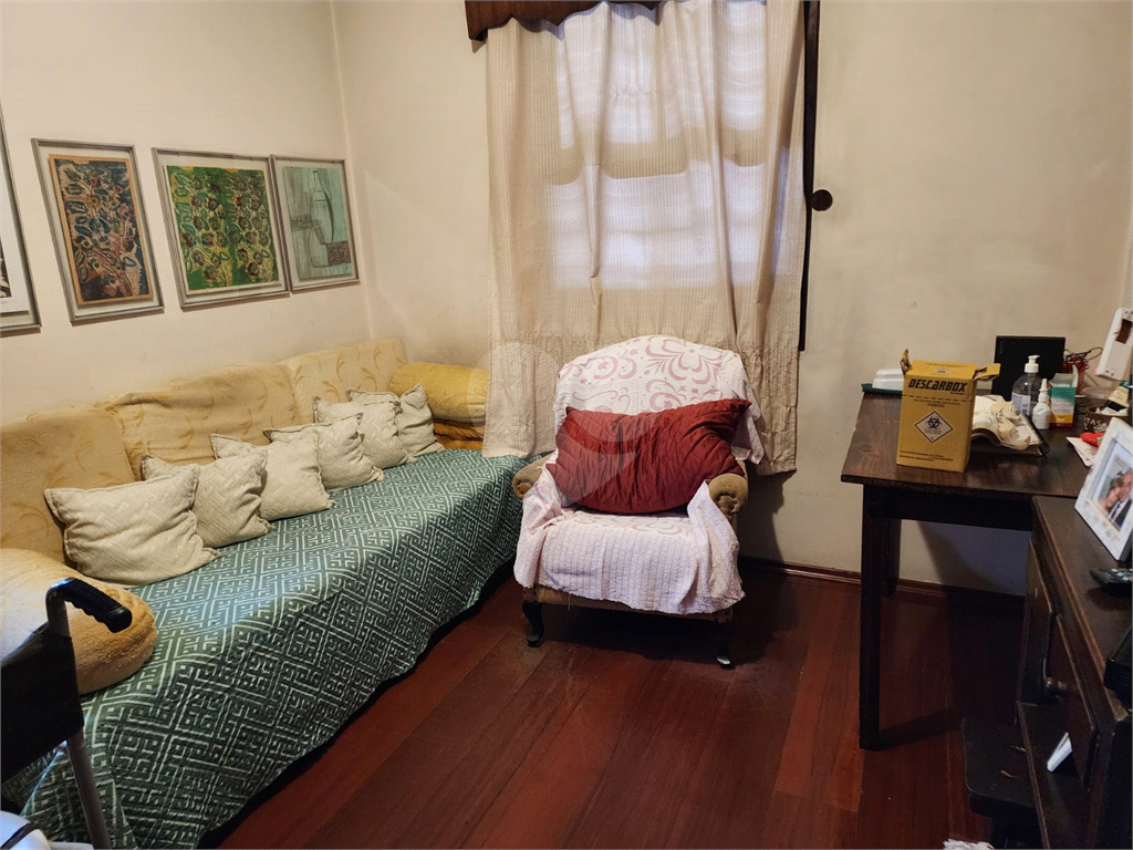 Casa térrea no Jardim Virgínia Bianca  Zona Norte 2 dormitórios, sendo 1 suíte com closet